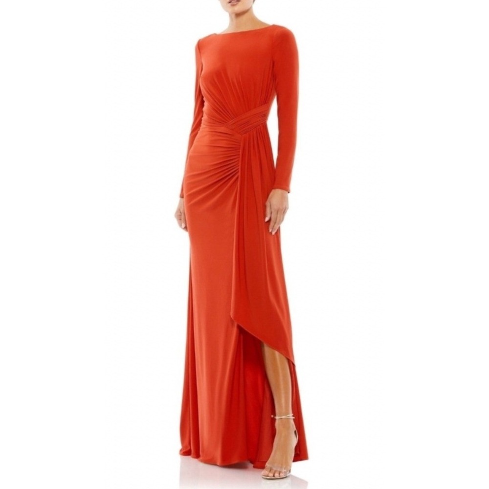 IEENA for Mac Duggal Red Long Sleeve Ruched Jersey Gown 26714 Sz 4